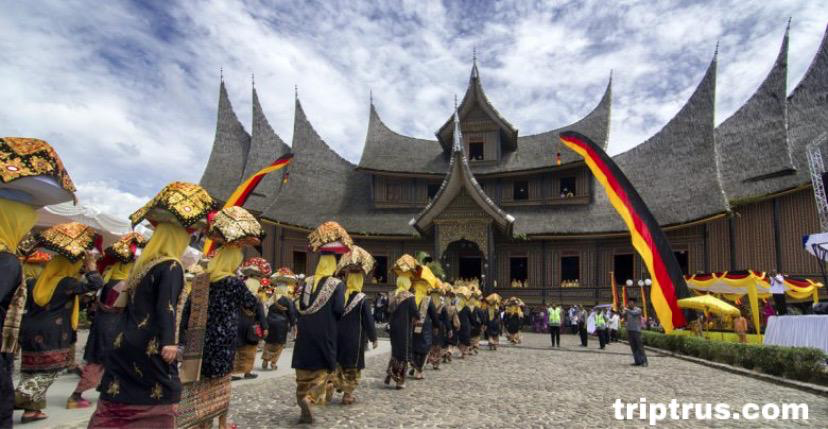 Pesona Festival Budaya dengan Tradisi Rakyat Unik yang Memikat Hati